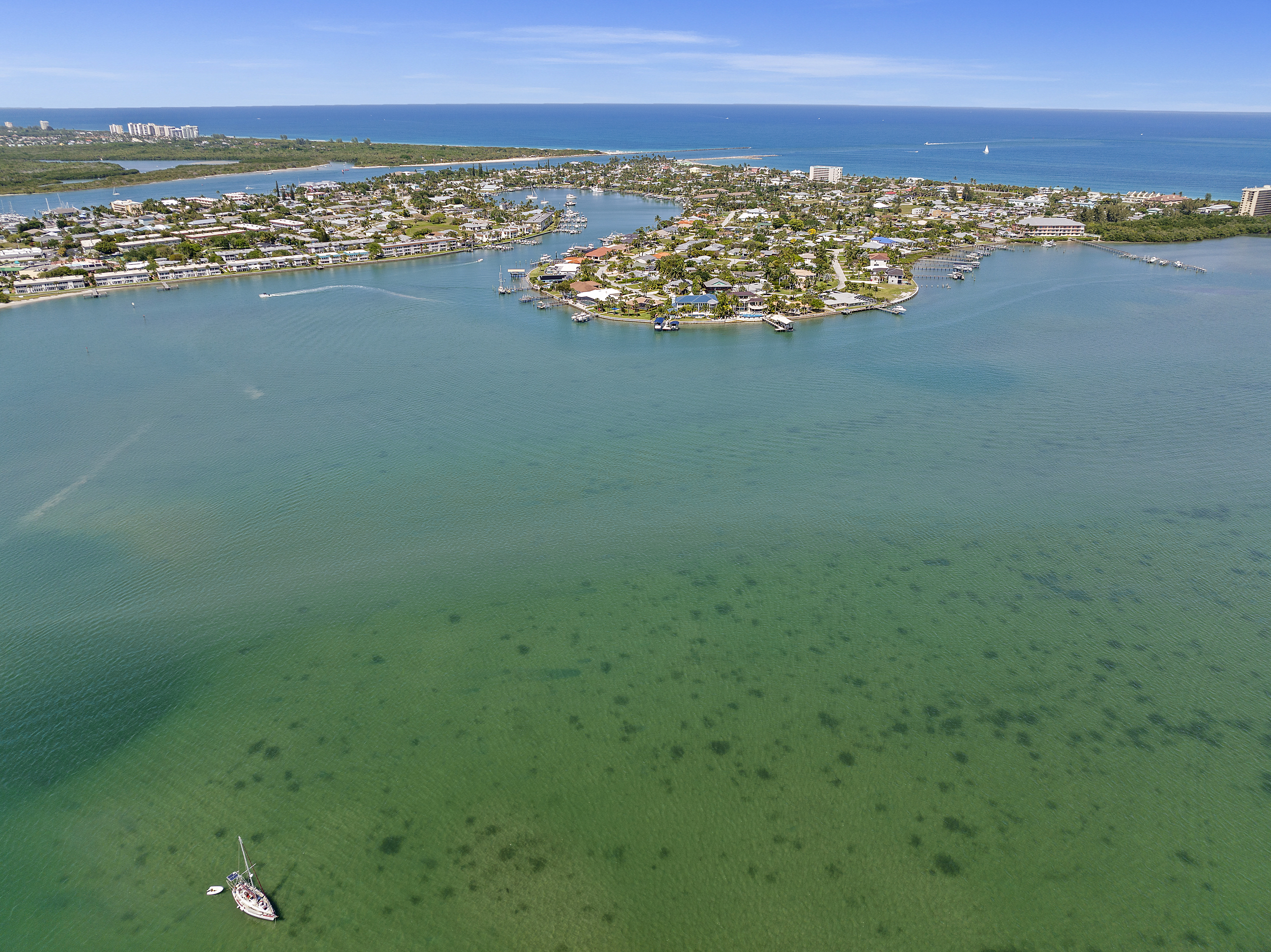 Hutchinson Island neighbourhood in St. Lucie County