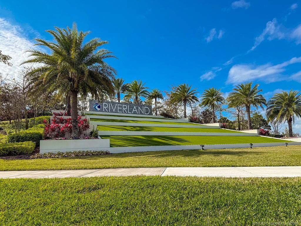 Valencia at Riverland neighbourhood in St. Lucie County